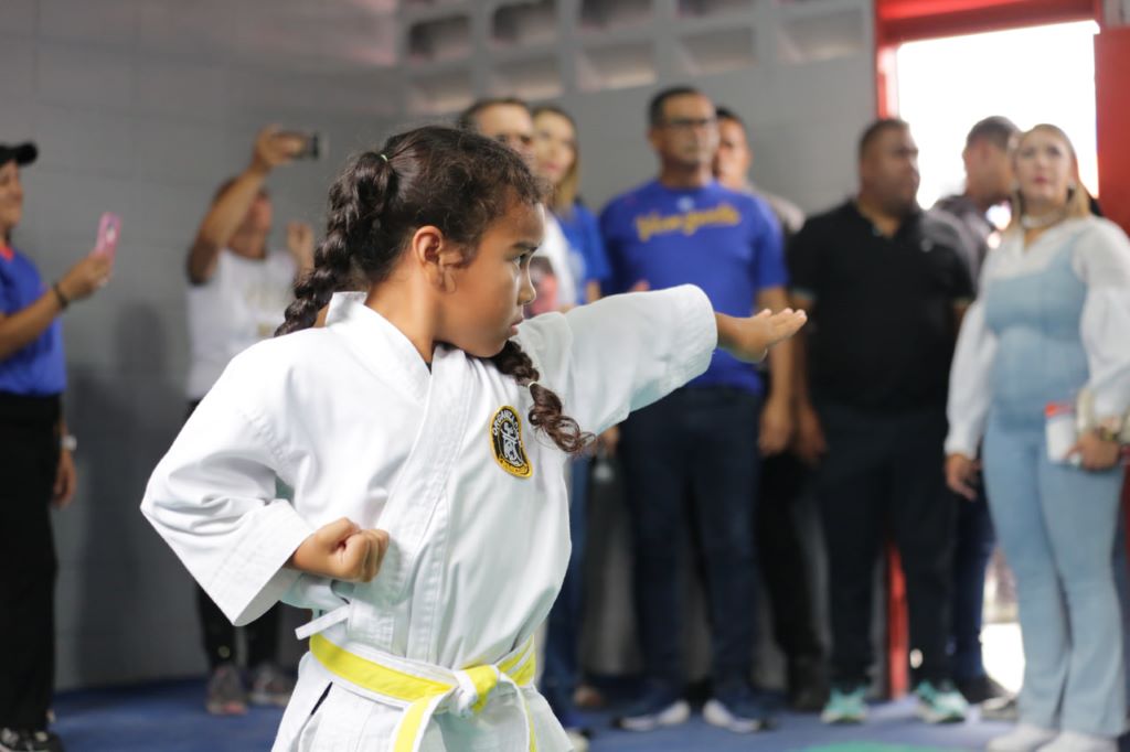 Reinaugurado Parque Deportivo Barrio Unión - Agencia Carabobeña de Noticias