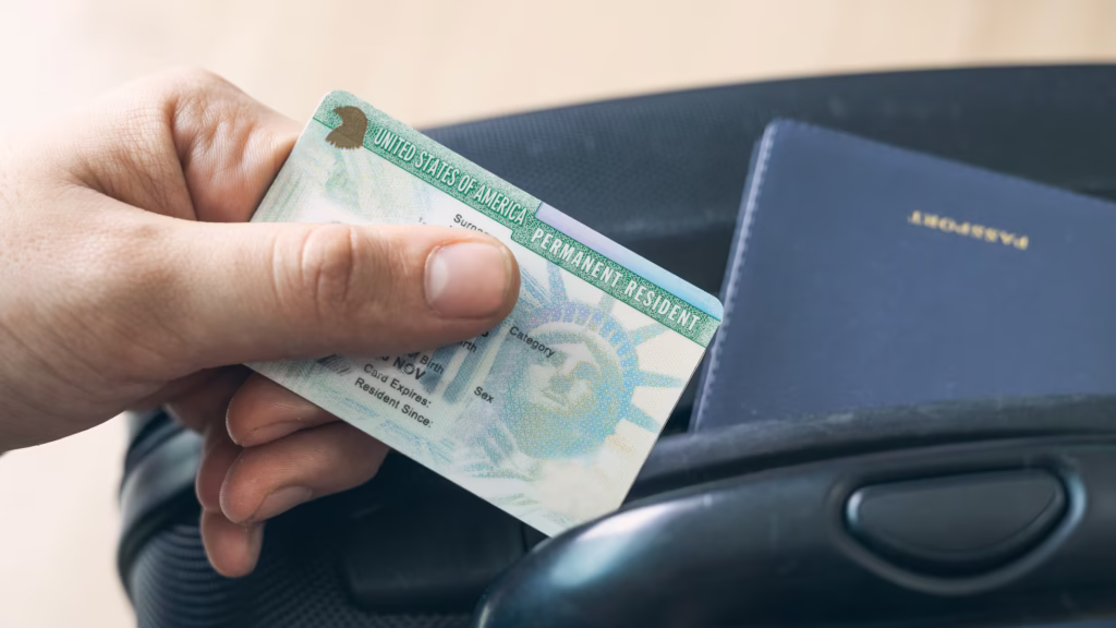 Salir del país para solicitantes de green card - Agencia Carabobeña de Noticias