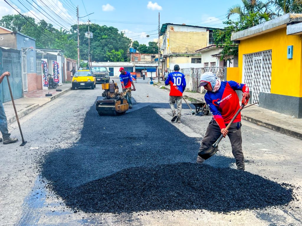 Supervisan rehabilitación de vías en Barrio Unión - Agencia Carabobeña de Noticias