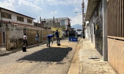 Vialsandi IAM continúa bacheo - Agencia Carabobeña de Noticias
