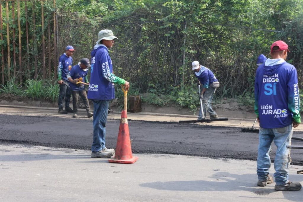 Vialsandi rehabilita con bacheo y carpeta asfáltica - Agencia Carabobeña de Noticias