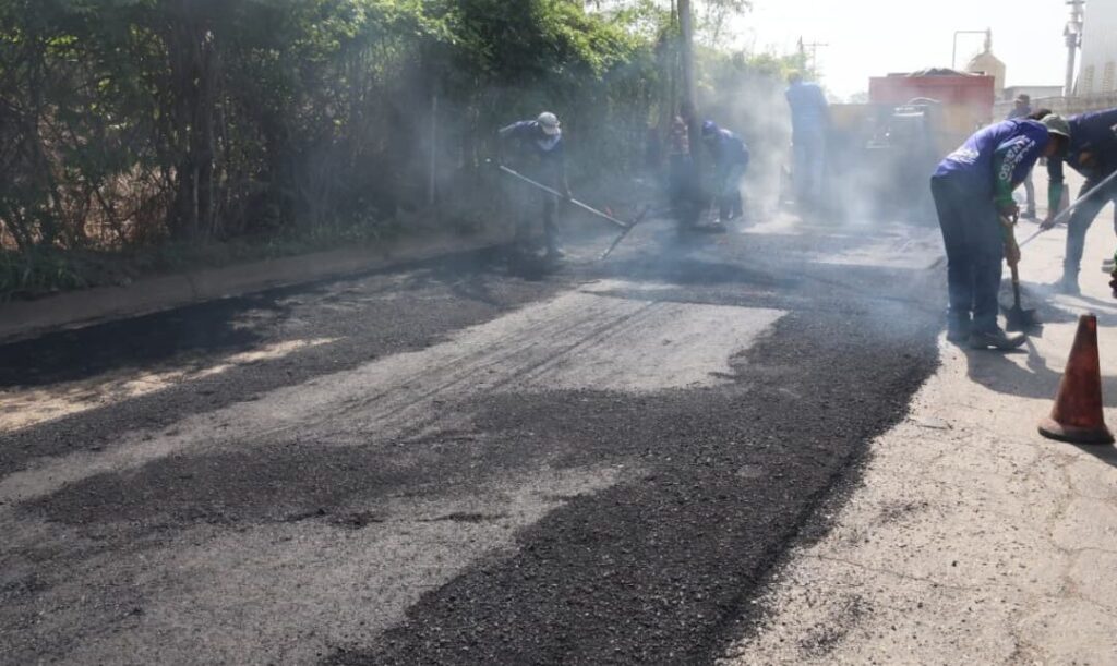Vialsandi rehabilita con bacheo y carpeta asfáltica - Agencia Carabobeña de Noticias