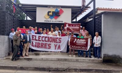 Abogados de ABP en toma simbólica de CNE Carabobo - Agencia Carabobeña de Noticias