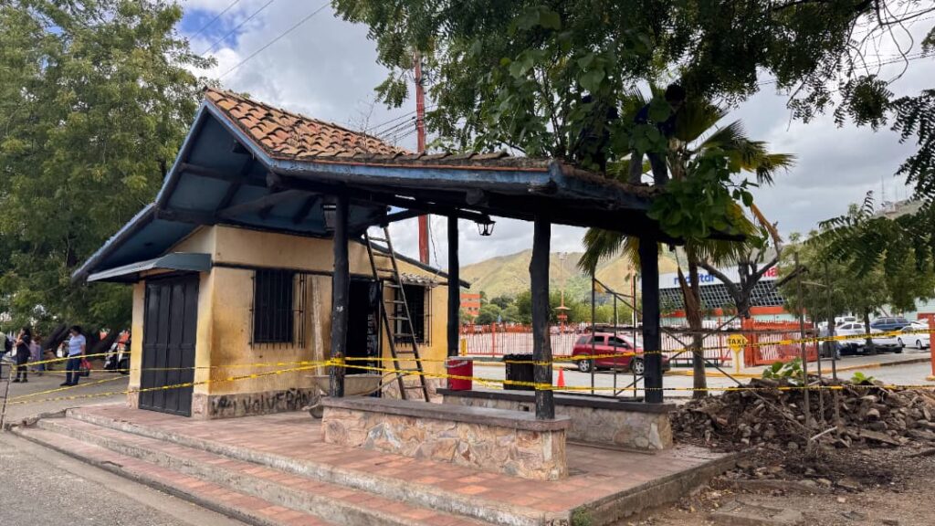 Alcaldía de San Diego rehabilita parada turística - Agencia Carabobeña de Noticias