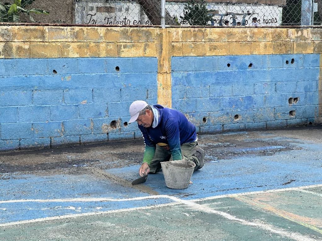 Inician rehabilitación de cancha deportiva en Monteserino - Agencia Carabobeña de Noticias