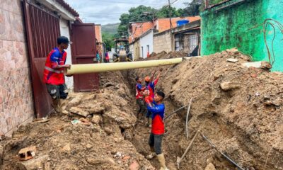Instalan tuberías en sector Democracia de Naguanagua - Agencia Carabobeña de Noticias