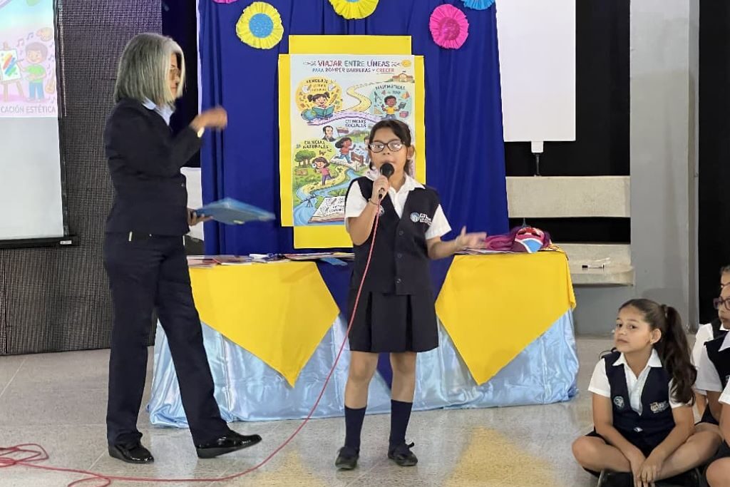 Niños de centros educativos municipales - Agencia Carabobeña de Noticias