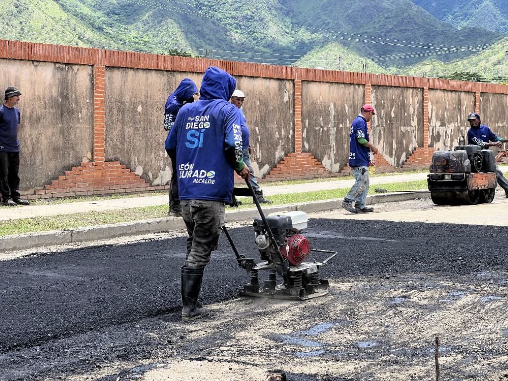 Vialsandi aplicó 424 toneladas de asfalto - Agencia Carabobeña de Noticias