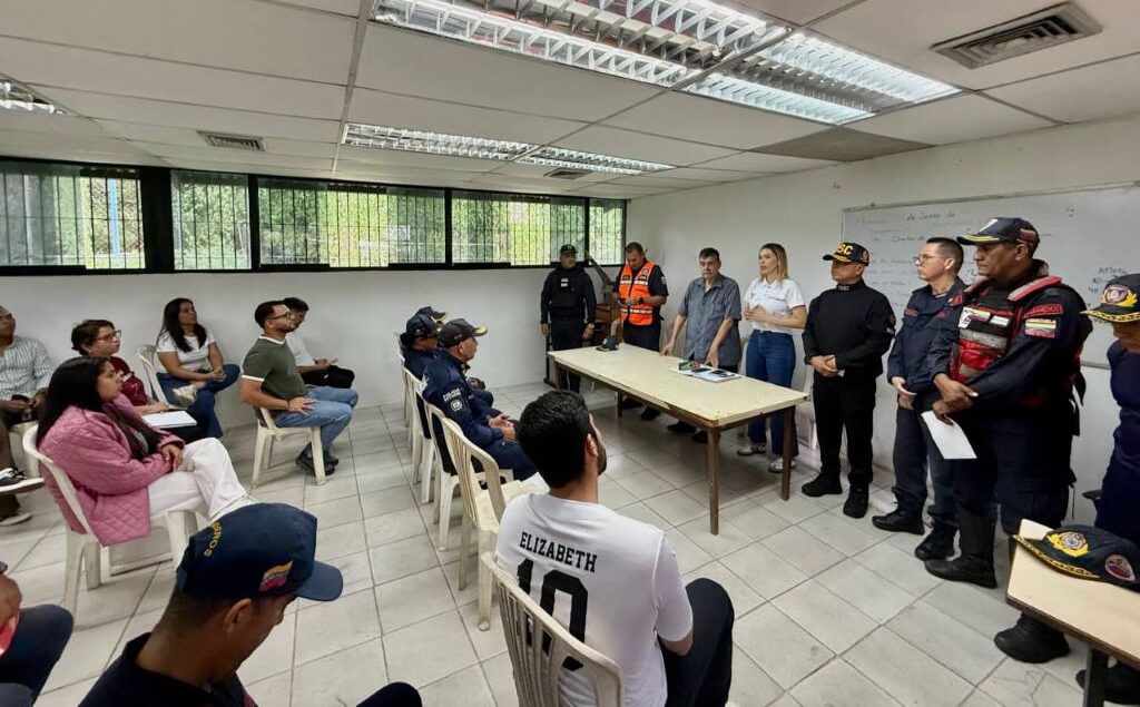 despliegue de seguridad y evacuación de sismos en Naguanagua - Agencia Carabobeña de Noticias
