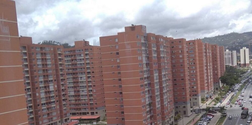 AN cede 200 apartamentos a familias afectadas por terremotos - Agencia Carabobeña de Noticias