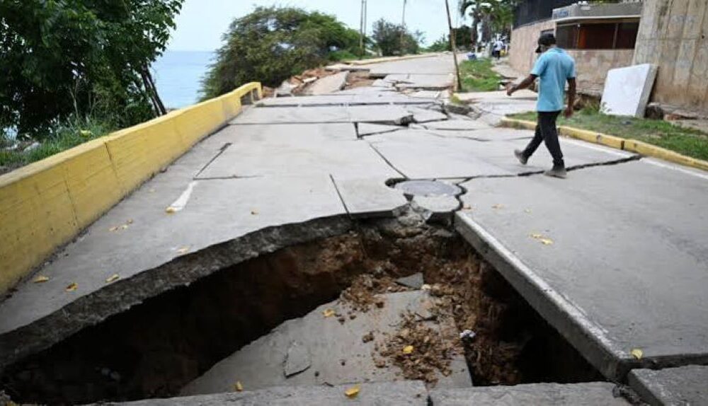 Asciende a 4.561 fallecidos por terremotos - Agencia Carabobeña de Noticias
