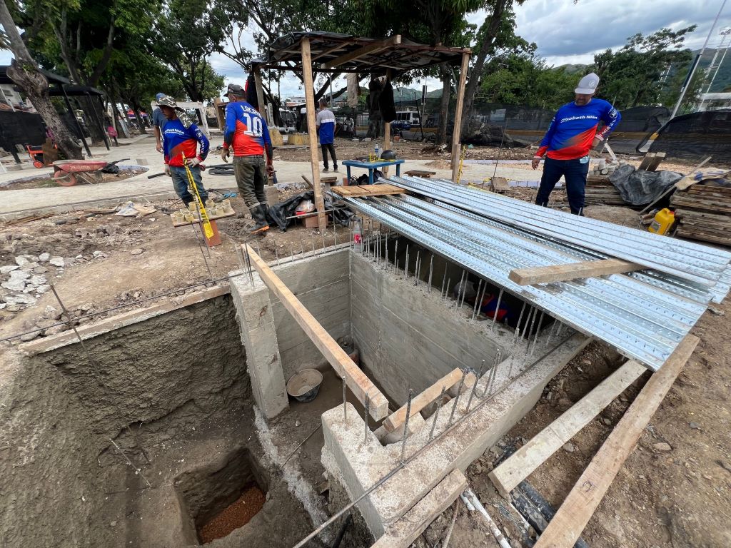 Avanzan trabajos en plaza Rafael Urdaneta - Agencia Carabobeña de Noticias