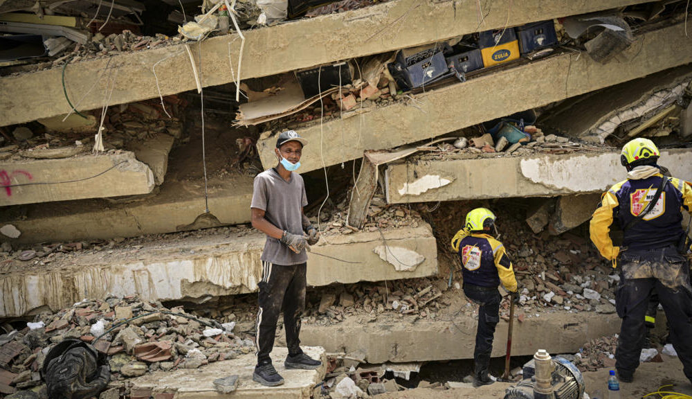 Búsqueda de desaparecidos por doble terremoto se intensifica - Agencia Carabobeña de Noticias
