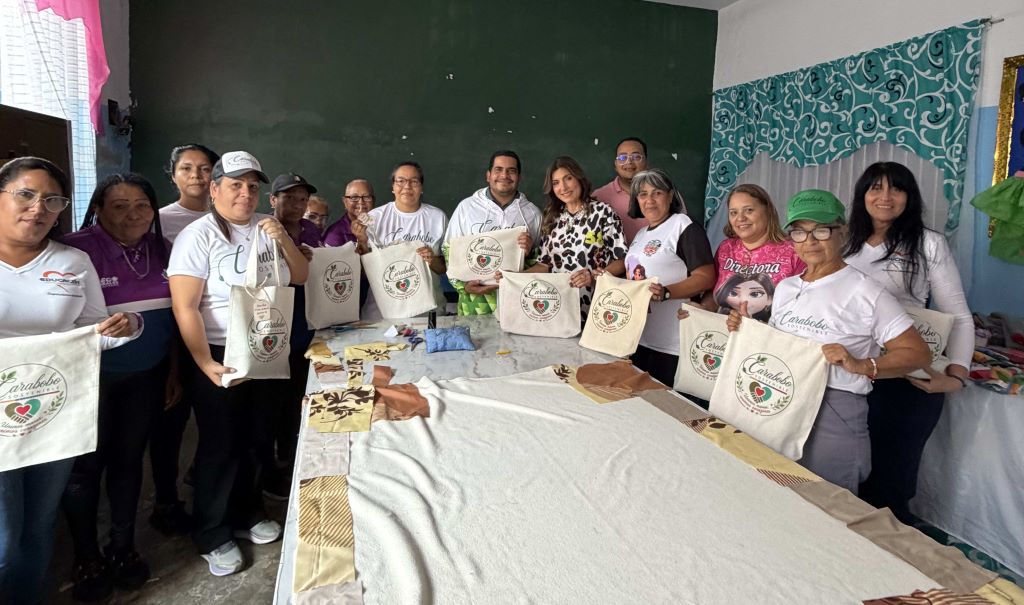 “Carabobo Sostenible” impulsó creaciones hechas a mano - Agencia Carabobeña de Noticias