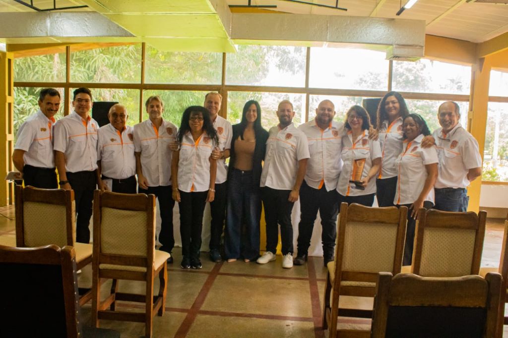 Colegio de Médicos Veterinarios celebró 80 aniversario - Agencia Carabobeña de Noticias