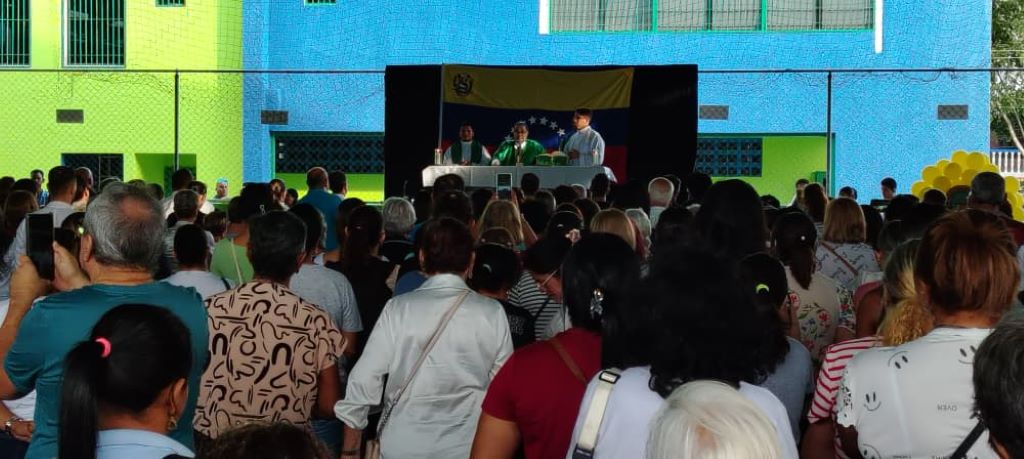 Iamposad unido en jornada de oración - Agencia Carabobeña de Noticias