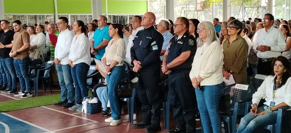 Iamposad unido en jornada de oración - Agencia Carabobeña de Noticias