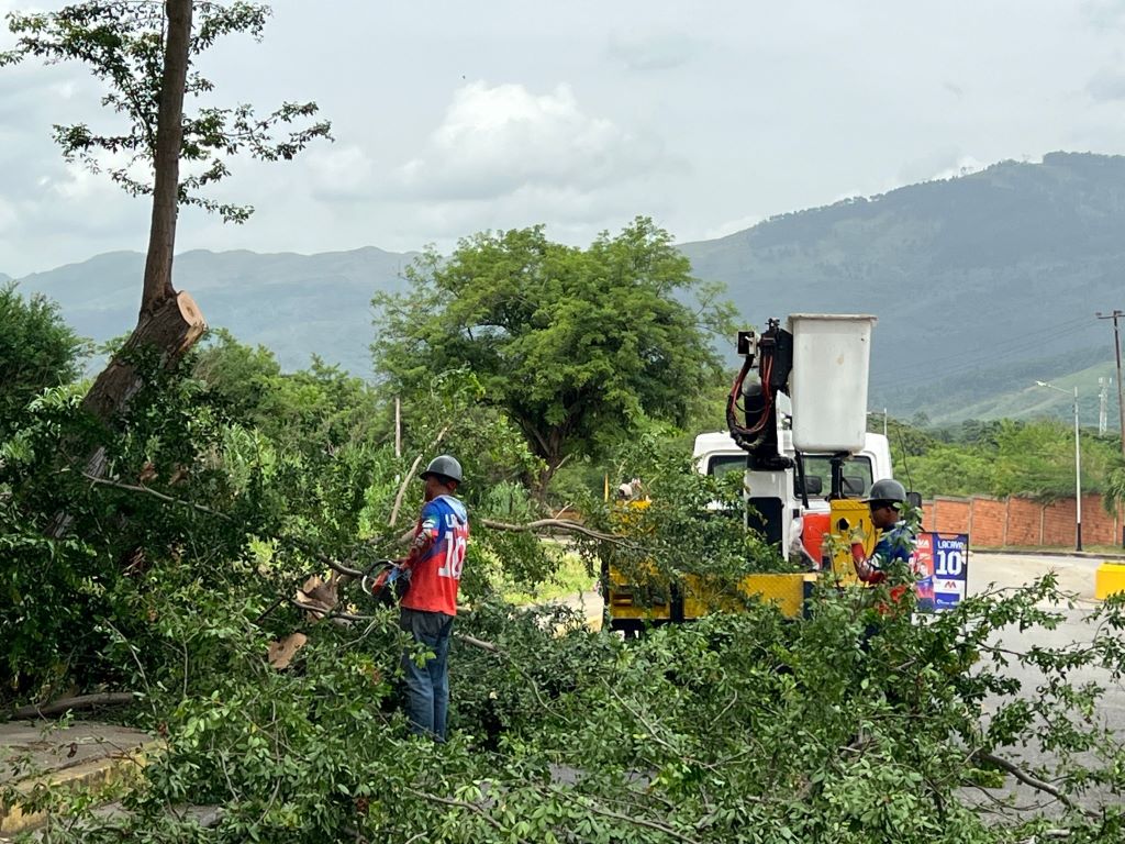 Inician rehabilitación integral de vía hacia el Hospital Carabobo - Agencia Carabobeña de Noticias