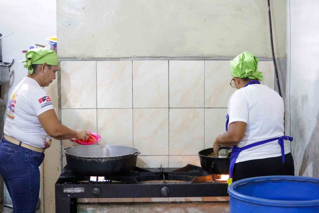 Lacava visitó refugios - Agencia Carabobeña de Noticias