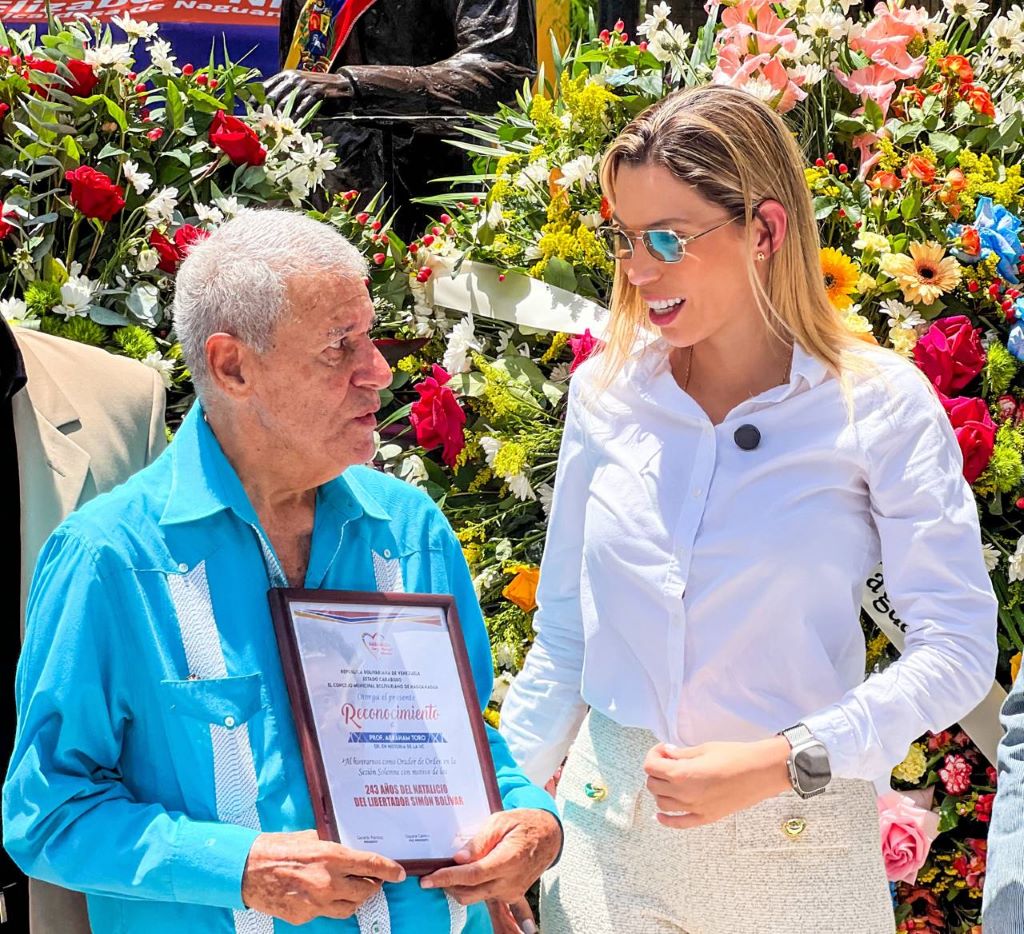 Naguanagua conmemoró natalicio del Libertador - Agencia Carabobeña de Noticias