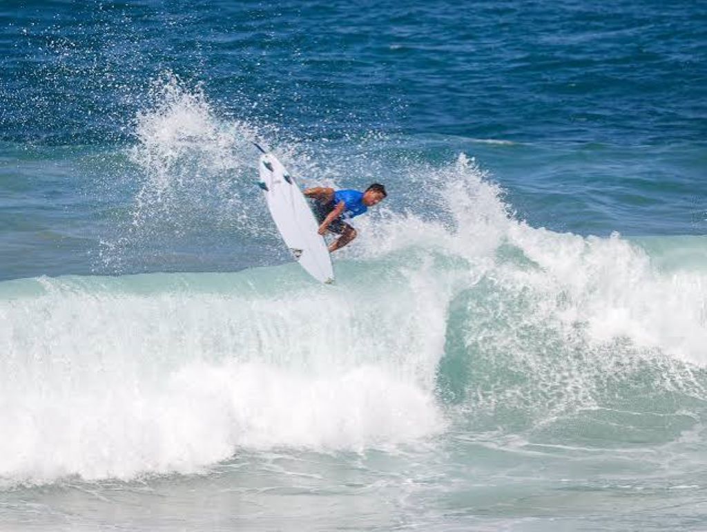 Nono Pereira gana oro en surf - Agencia Carabobeña de Noticias