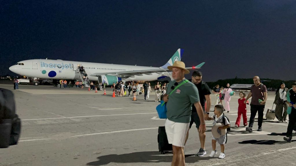 Pasajeros de ruta Portugal - Valencia - Agencia Carabobeña de Noticias