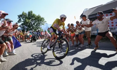 Pogacar sigue en Alpe d'Huez - Agencia Carabobeña de Noticias