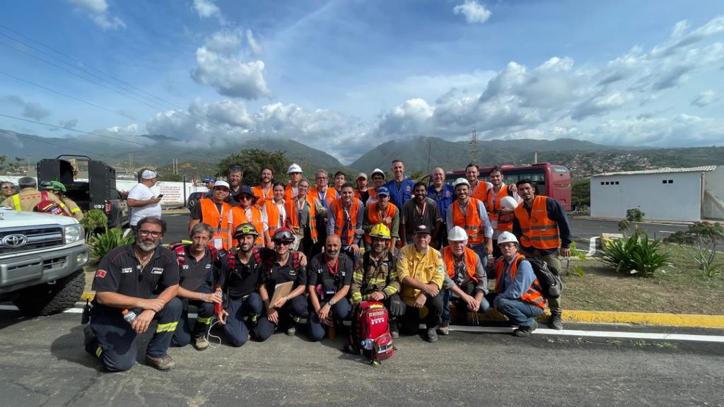 UNIMET moviliza a más de mil voluntarios - Agencia Carabobeña de Noticias