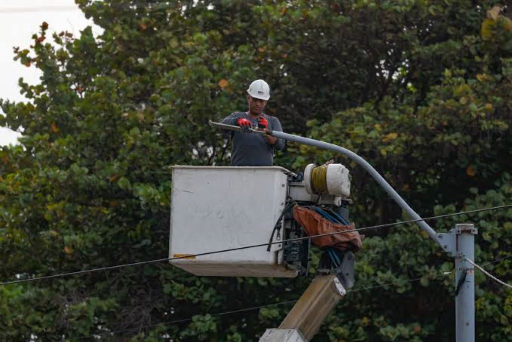 Recuperan 96% de energía eléctrica en La Guaira - Agencia Carabobeña de Noticias