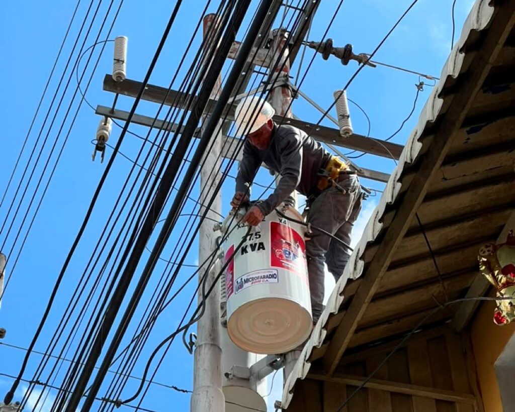 Alcaldía de Bejuma instaló cuatro transformadores - Agencia Carabobeña de Noticias