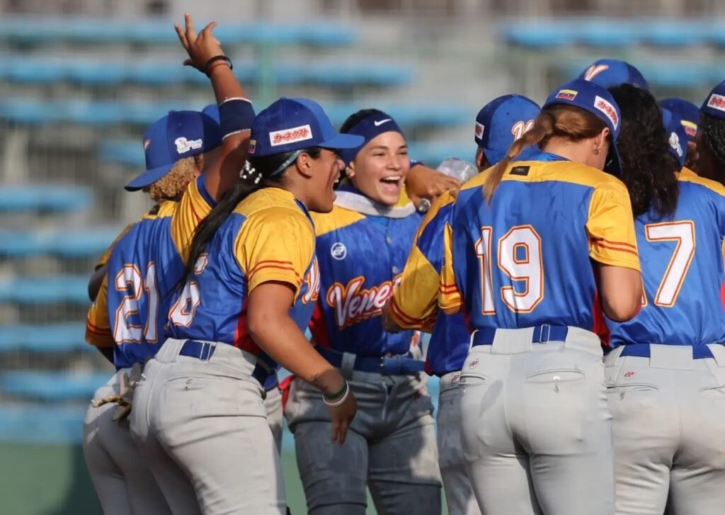 Beisbol femenino debuta con victoria - Agencia Carabobeña de Noticias