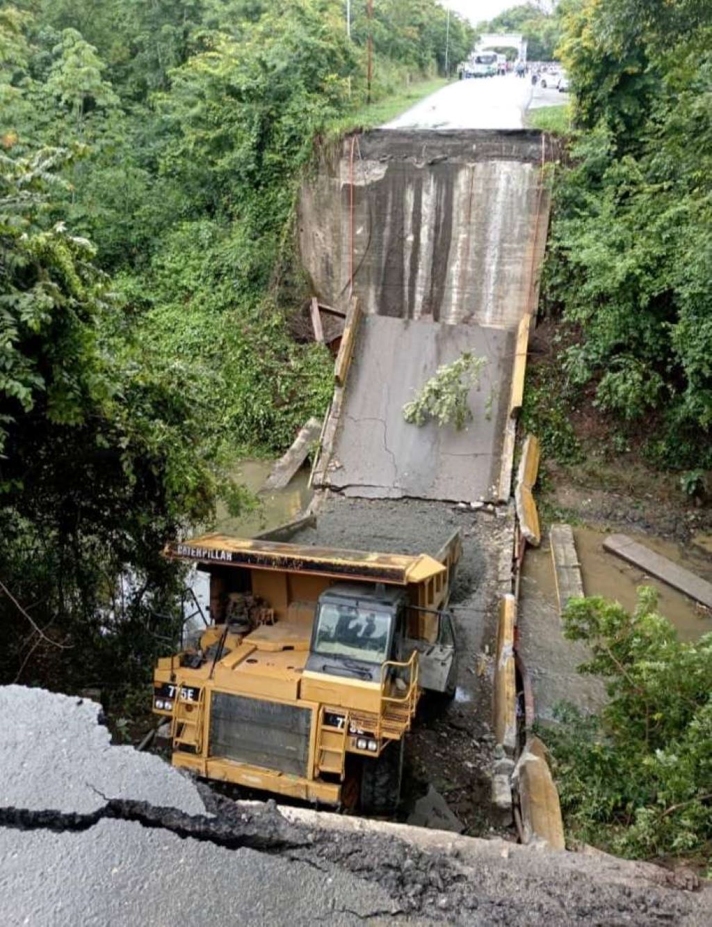 Colapsó puente El Pao - Agencia Carabobeña de Noticias