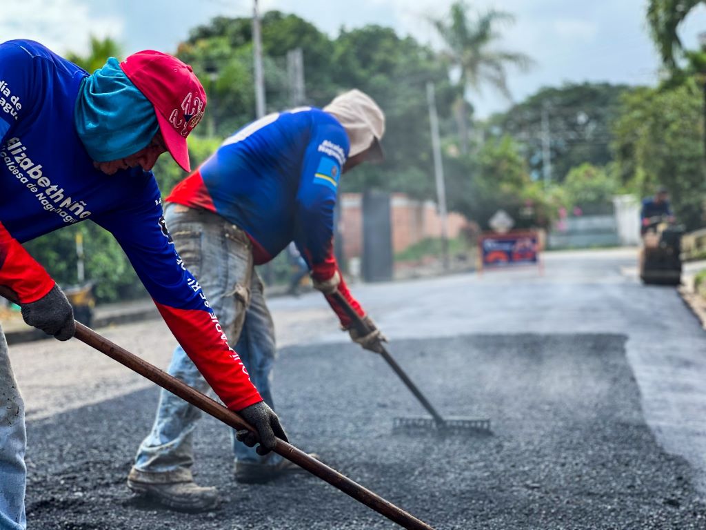 Despliegue intensivo del bacheo y asfaltado en Naguanagua - Agencia Carabobeña de Noticias