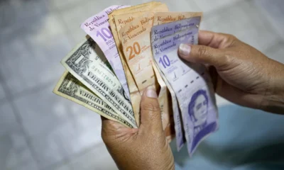 El bolívar se devaluó 15 % frente al dólar durante julio - Agencia Carabobeña de Noticias