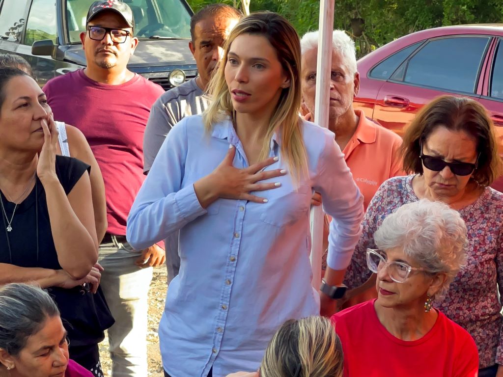 Elizabeth Niño sostuvo encuentro con vecinos de Carialinda - Agencia Carabobeña de Noticias