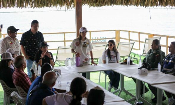 Encuentro con prestadores de servicio del eje costero carabobeño - Agencia Carabobeña de Noticias