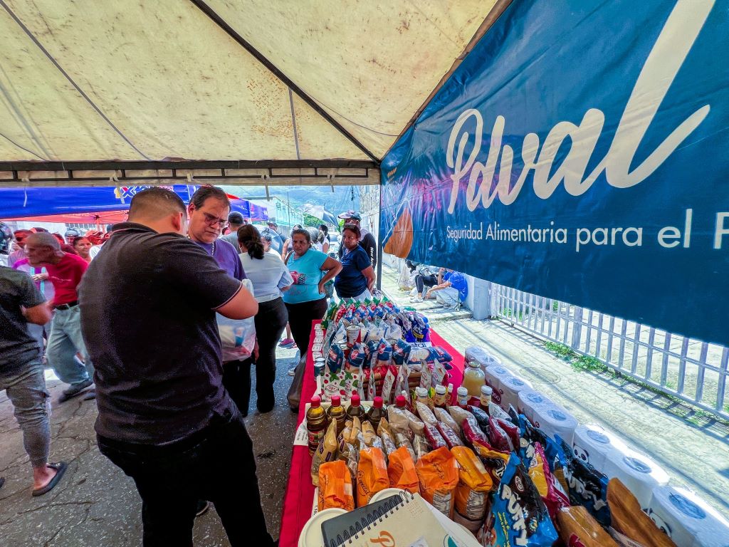 Familias del Barrio Unión Sur beneficiadas con venta de alimentos - Agencia Carabobeña de Noticias
