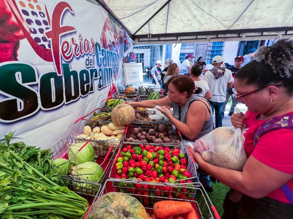 Familias del Barrio Unión Sur beneficiadas con venta de alimentos - Agencia Carabobeña de Noticias