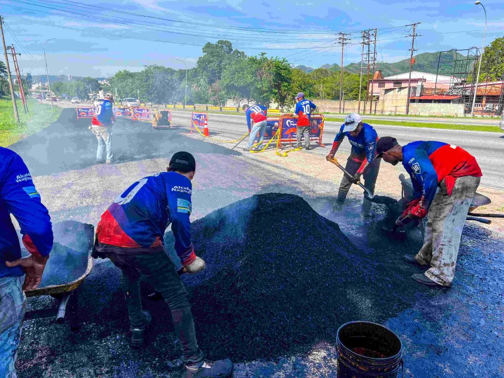 Iniciaron trabajos de asfaltado en accesos a Naguanagua - Agencia Carabobeña de Noticias