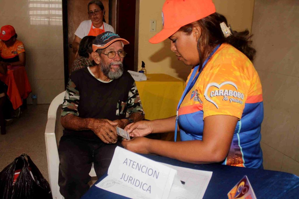 Jornada Abrazo Social a los Abuelos y Abuelas de la Patria - Agencia Carabobeña de Noticias