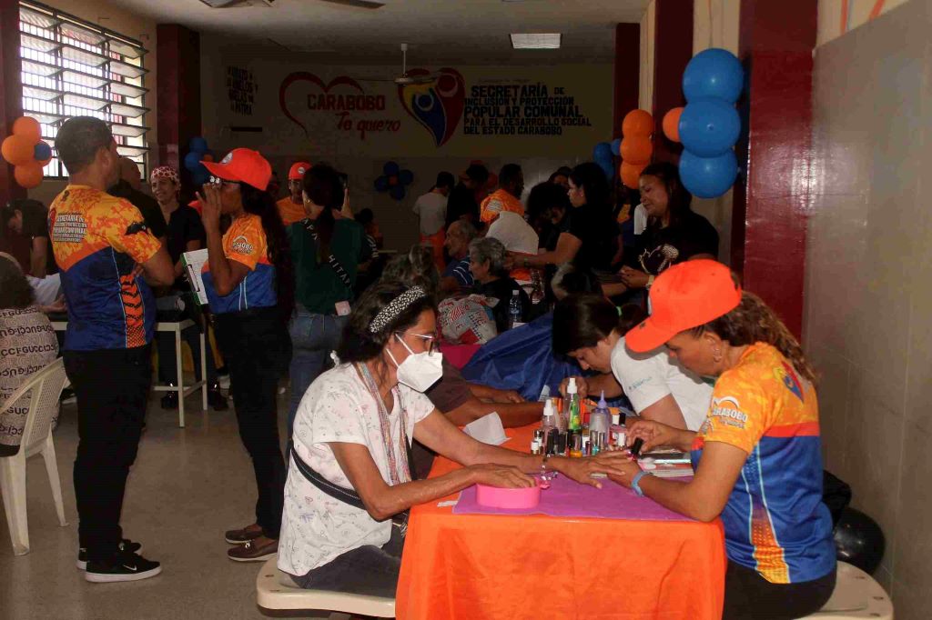 Jornada Abrazo Social a los Abuelos y Abuelas de la Patria - Agencia Carabobeña de Noticias