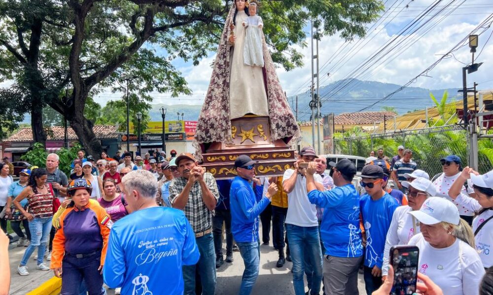 Naguanagua caminó junto a su Santa Patrona - Agencia Carabobeña de Noticias