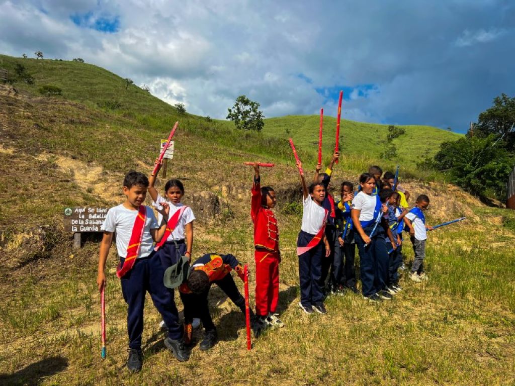 Niños de Los Mangos II escenificaron la Batalla de Naguanagua - Agencia Carabobeña de Noticias
