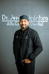 Odontólogo Jesús Alcántara Anzoátegui