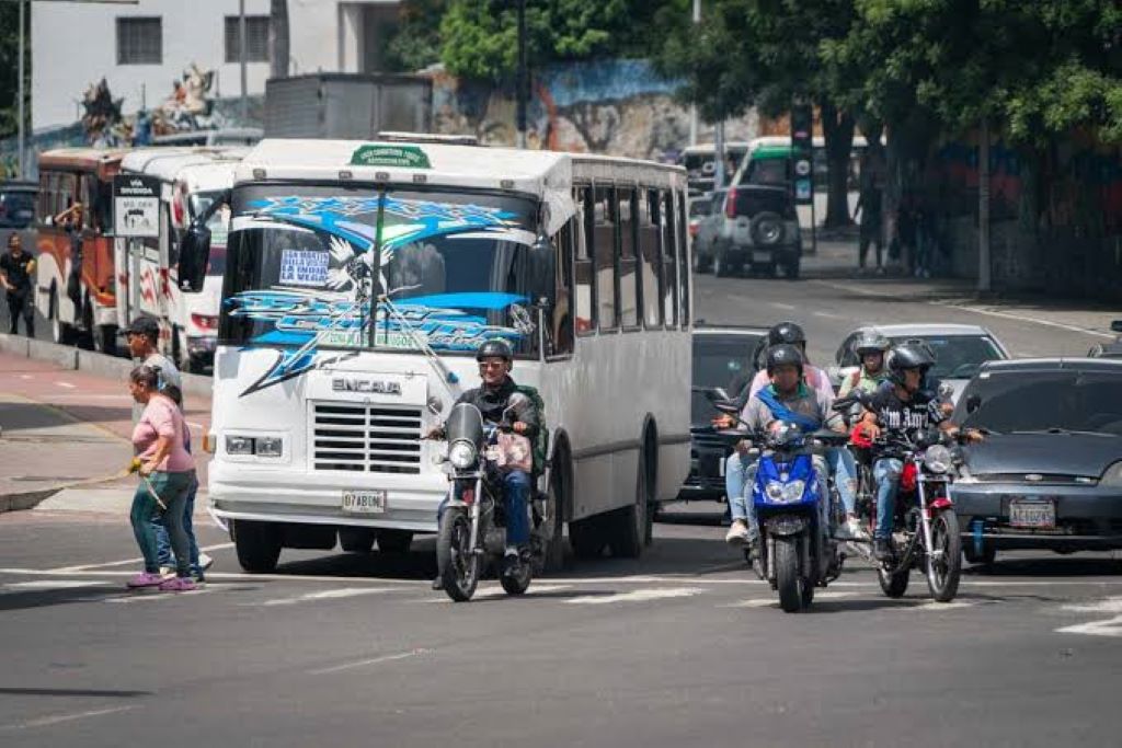 Pasaje urbano a Bs 200 - Agencia Carabobeña de Noticias