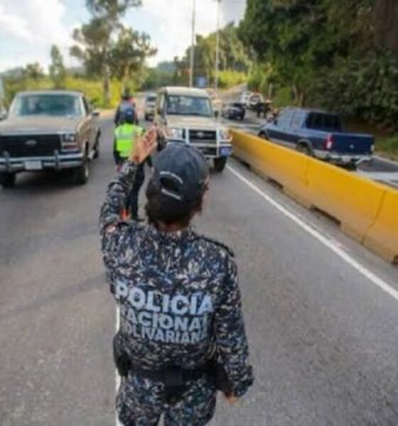 Prohibida revisión de teléfonos y retención de documentos - Agencia Carabobeña de Noticias