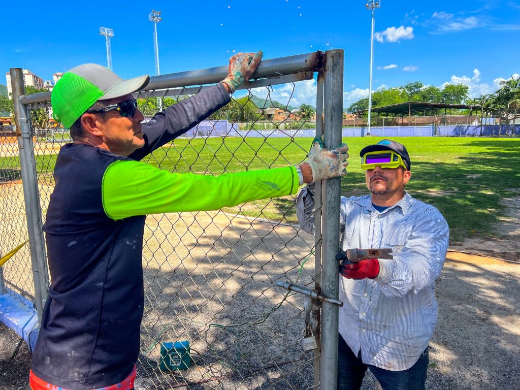 Trabajos de rehabilitación en Complejo Deportivo Don Bosco - Agencia Carabobeña de Noticias