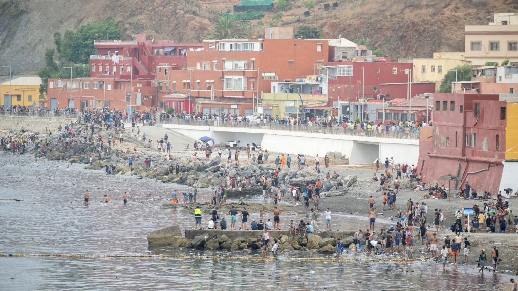 Trump califica de invasión crisis migratoria en Ceuta - Agencia Carabobeña de Noticias
