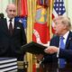 Trump intenta nuevamente frenar la ciudadanía por nacimiento - Agencia Carabobeña de Noticias