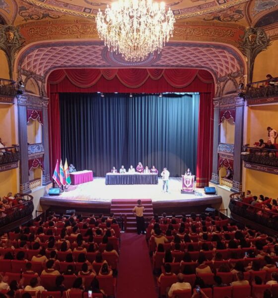 entrega de títulos de bachilleres a 148 graduandos del Liceo Pedro Gual - Agencia Carabobeña de Noticias